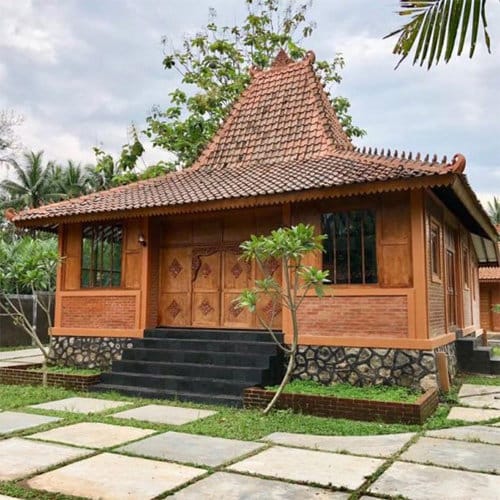 Rumah Adat Jawa Barat: Jenis, Ciri, Desain, Strukturnya