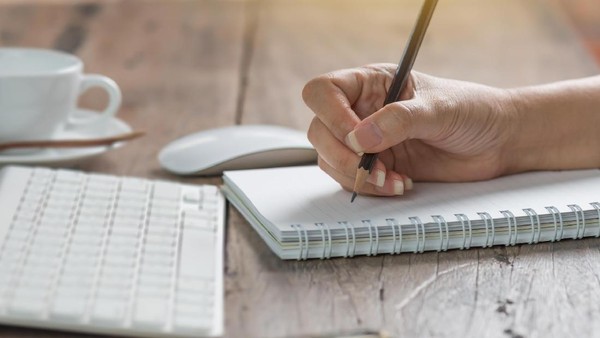 Teks Tanggapan Kritis