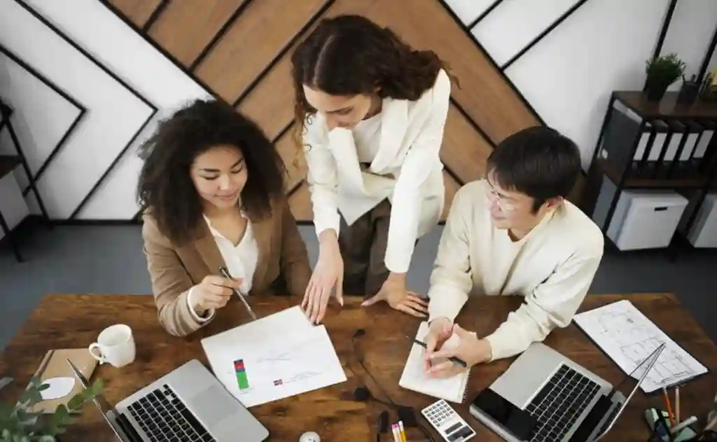 Administrasi Perkantoran Adalah Fondasi Efisiensi dalam Dunia Kerja Modern