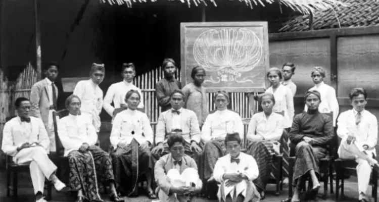 Budi Utomo Adalah: Awal Kebangkitan Nasional dan Tonggak Gerakan Modern di Indonesia