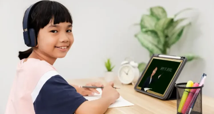 Tren Pendidikan 2025 di Indonesia Teknologi AI Kurikulum Baru dan Transformasi Digital Sekolah