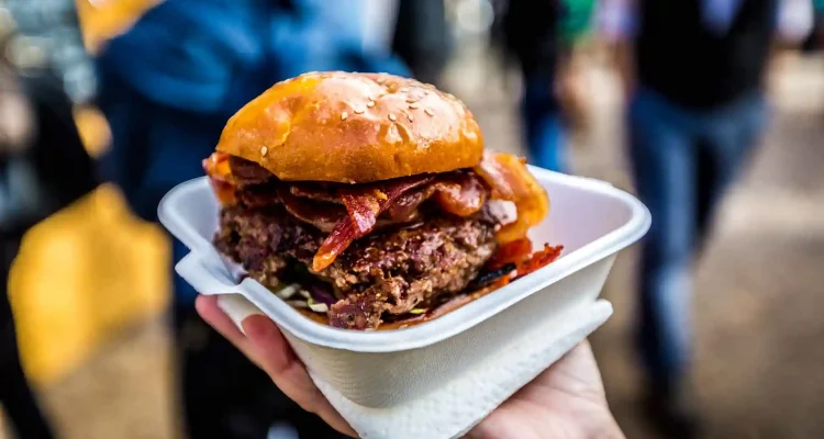 Gelombang Elektromagnetik dan Rumusnya Semakin Relevan di Era Teknologi Modern