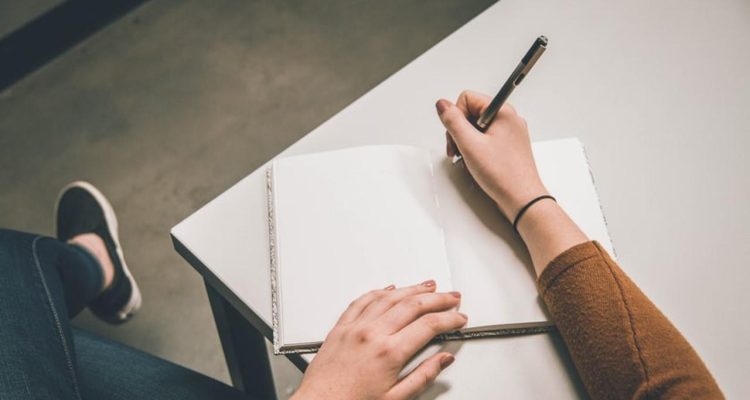 Diksi Adalah Kunci Ketepatan Makna dalam Setiap Kalimat