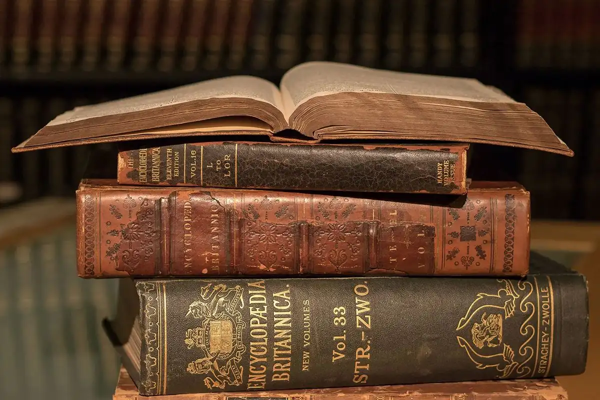 Historiografi Adalah Jejak Cara Kita Menulis dan Memahami Sejarah