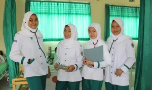 Sekolah Keperawatan, Jalur Pendidikan yang Membentuk Tenaga Kesehatan Paling Dekat dengan Pasien