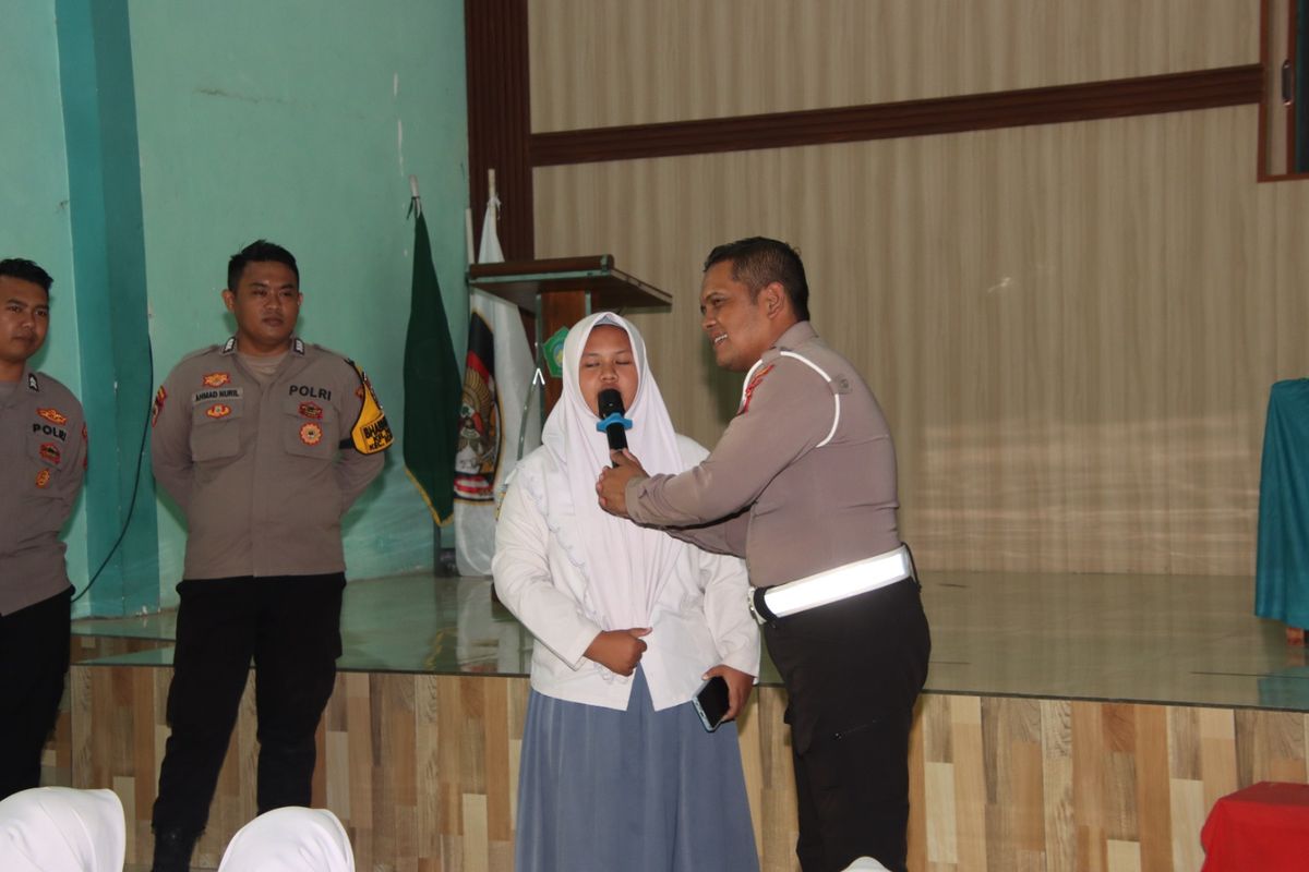 Polisi